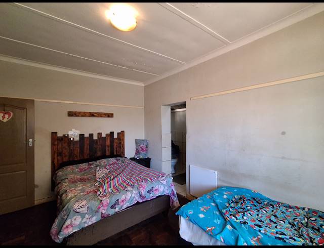 3 BEDROOM FREESTANDING FOR SALE IN STILFONTEIN EXT 3